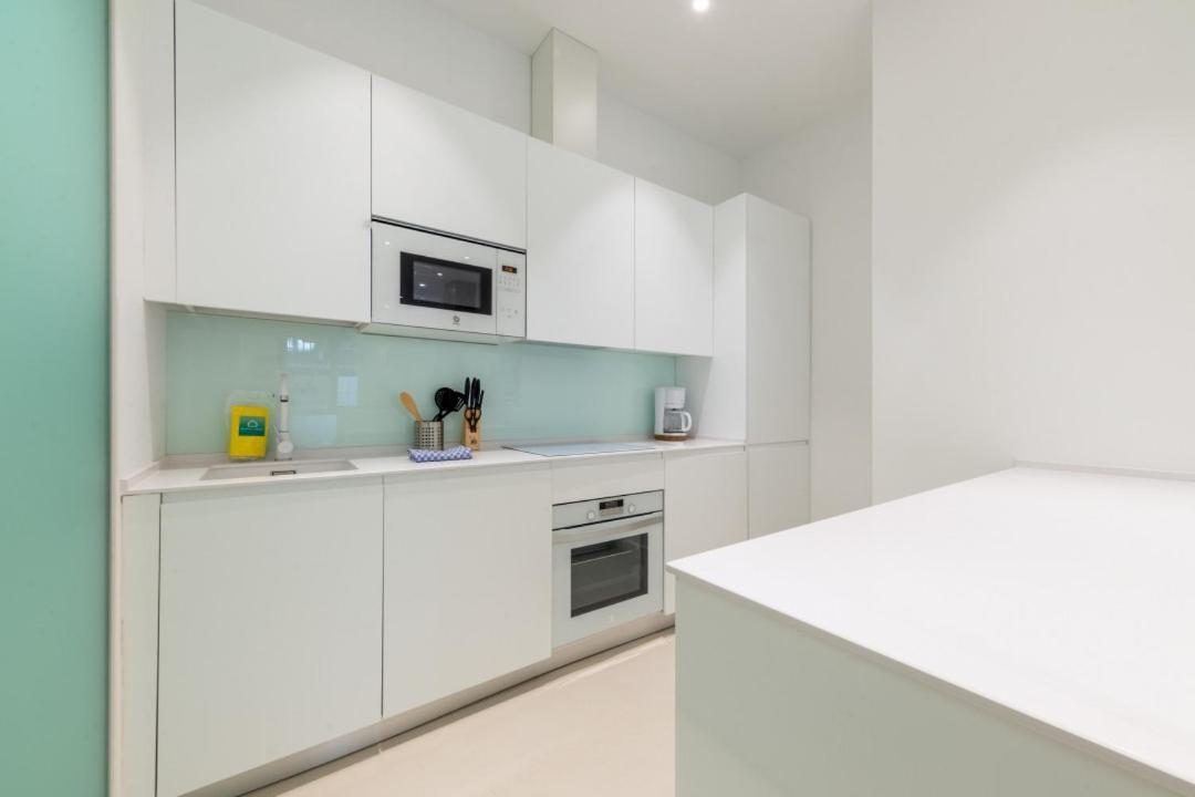 2 Bedrooms 2 Bathrooms Furnished - Delicias - Modern- Mintystay Madrid Exterior foto
