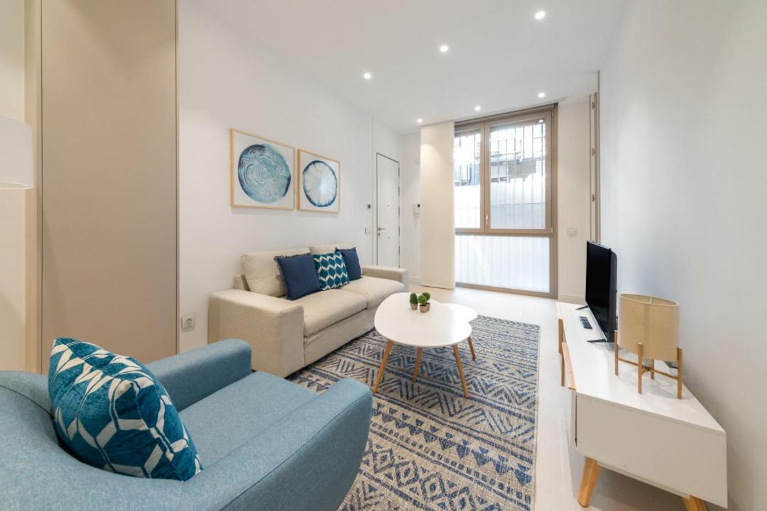 2 Bedrooms 2 Bathrooms Furnished - Delicias - Modern- Mintystay Madrid Exterior foto